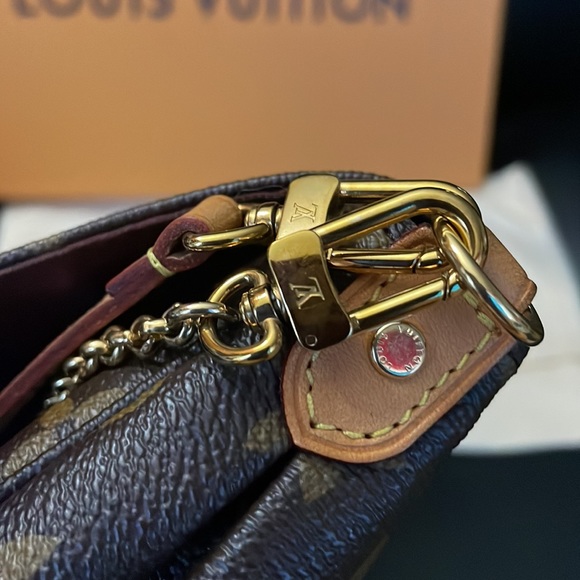 Sold♥️♥️♥️Authentic Louis Vuitton Monogram Favorite PM♥️ - Picture 16 of 16